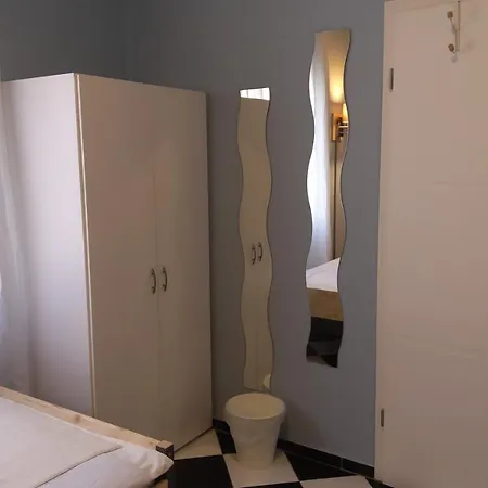 ゲストハウス Casa Acerra